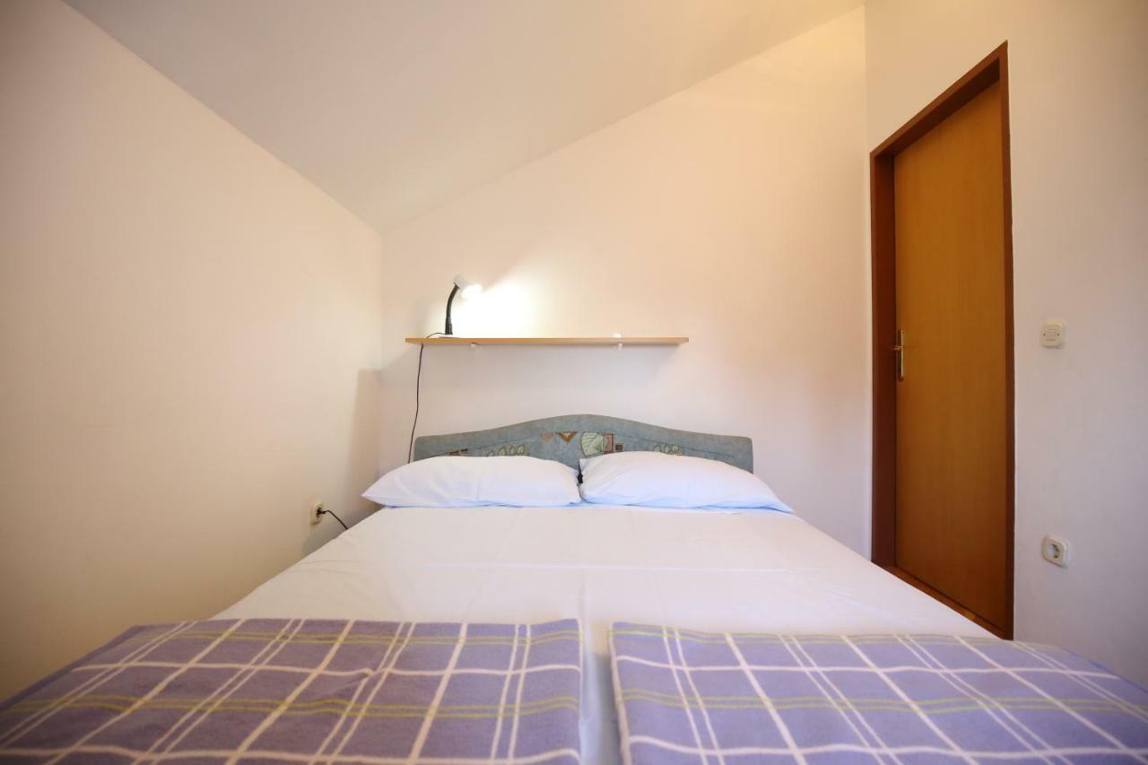 Apartments Paleka Петрчане Экстерьер фото