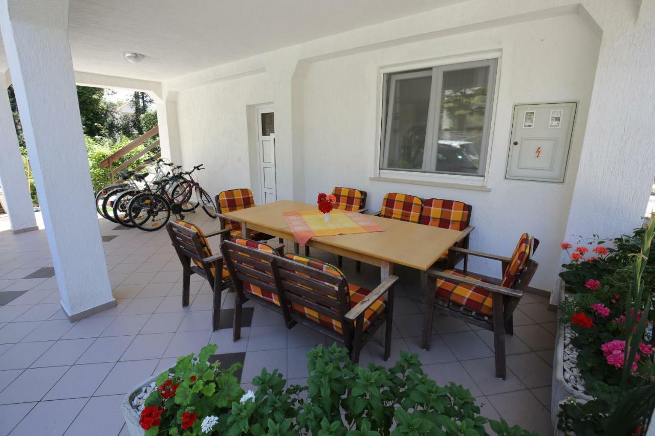 Apartments Paleka Петрчане Экстерьер фото
